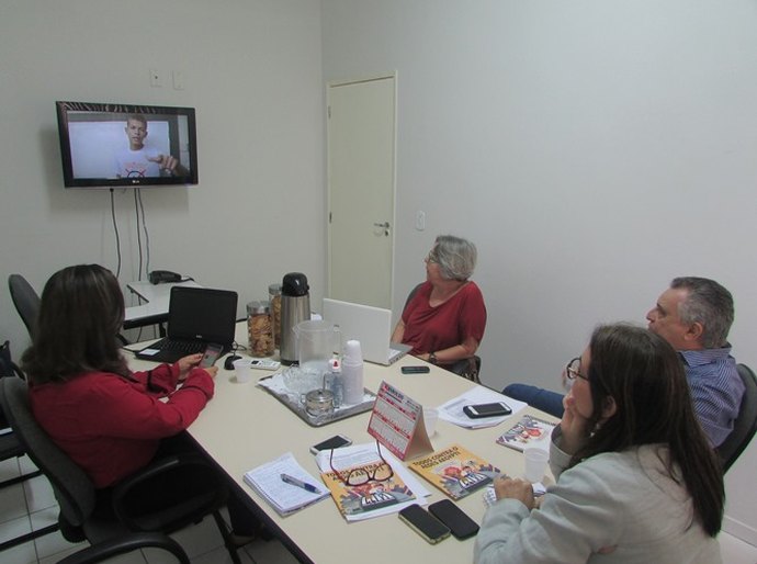 Empresa apresenta ao Cosems projeto que envolve mais de 20 mil estudantes de AL