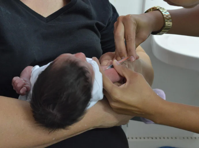 Vacina de reforço contra a meningite será substituída para ampliar proteção às crianças alagoanas
