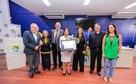 Câmara homenageia ex-secretária de Educação, Rosineide Lins, com Comenda Élcio Verçosa