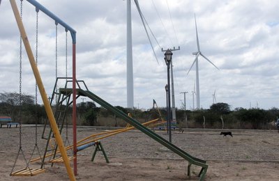 Biblioteca Central recebe exposição sobre impactos de torres eólicas