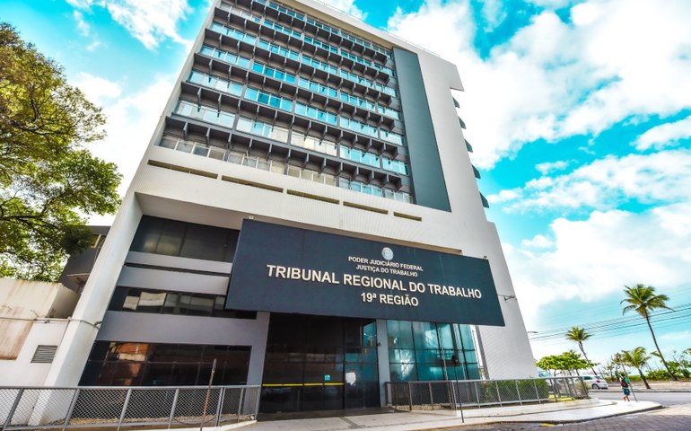 TRT/AL realizará leilão virtual de bens móveis e imóveis nos dias 23 e 25 de julho