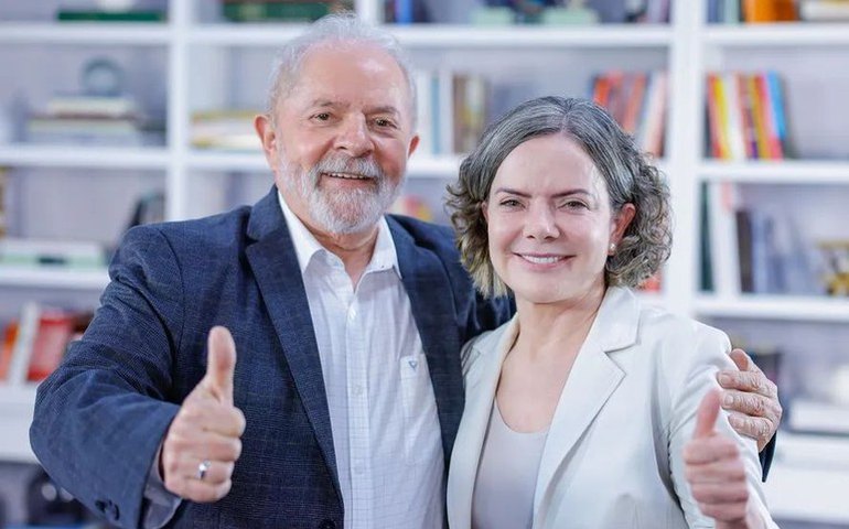 Lula se reuniu com Gleisi e Sidônio no Alvorada nesta segunda-feira, 31