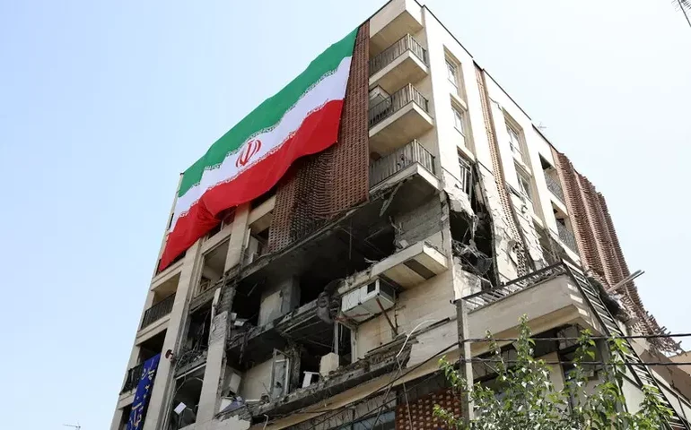 Irã diz estar pronto a resolver 'problemas' com EUA