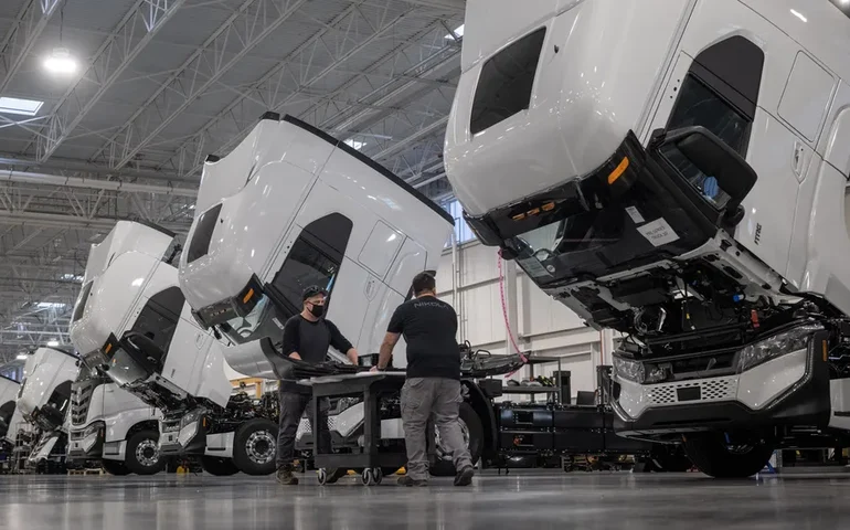 Nikola anuncia recall de caminhões movidos a bateria após caso de incêndio em Phoenix