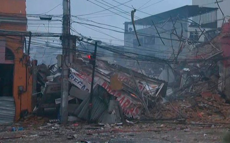 Explosão deixa feridos e destrói imóveis na Zona Norte do Rio