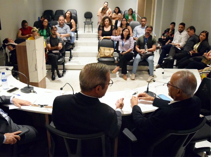 Comissões da ALE discutem melhorias no atendimento a crianças diagnosticadas com TEA