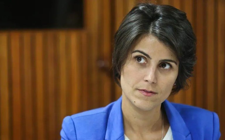 Ex-deputada federal Manuela DÁvila sofre novas ameaças de morte