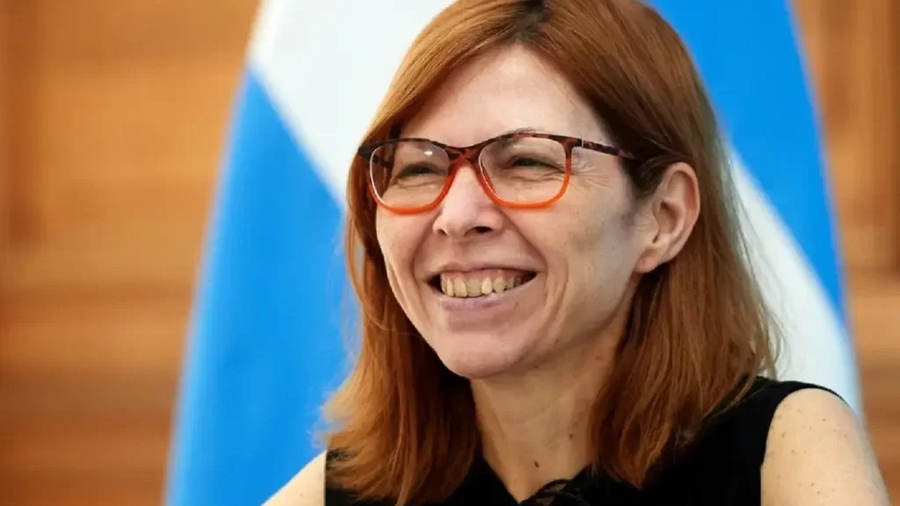 Ministra da Economia da Argentina anuncia medidas por ‘equilíbrio fiscal’