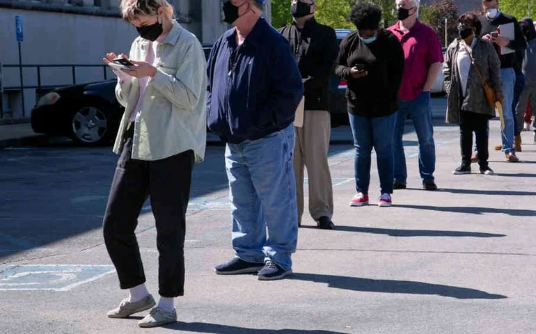 Índice de custo de emprego dos EUA avança abaixo do esperado no 3º trimestre
