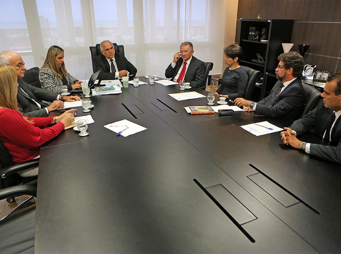 Tribunal de Justiça e Unit discutem ações em parceria para 2017