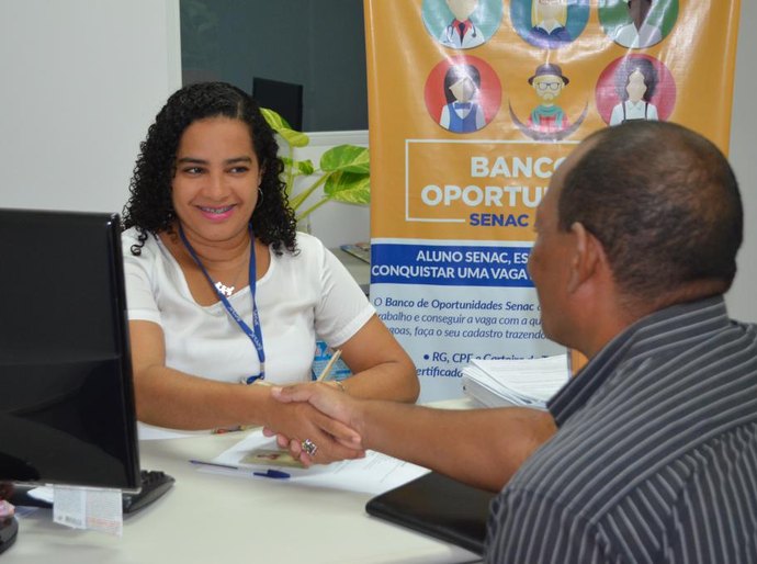 Após estágio, nove alunas de curso do Senac/AL são efetivadas em emprego
