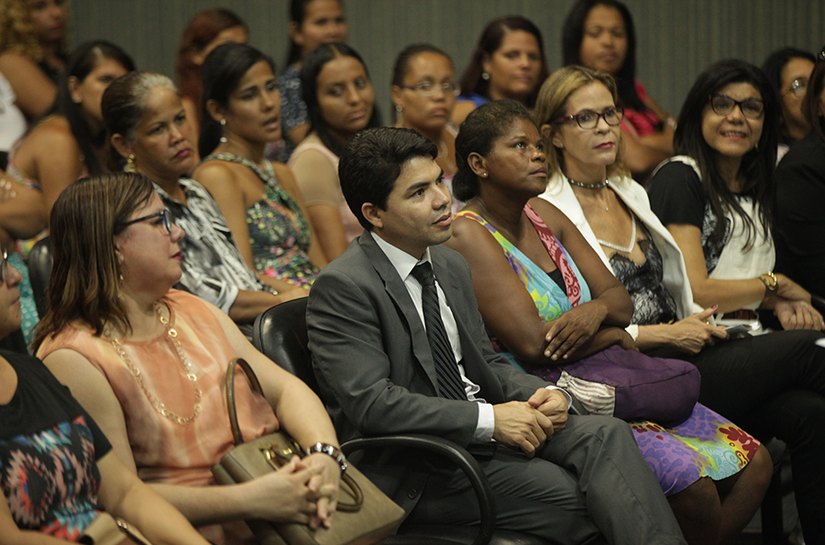 Importância da família no contexto escolar é tema de palestra na Esmal