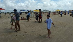 Limpeza de praia / Foto: Foto: Sérgio Ferreira
