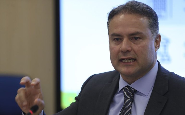 Renan Filho diz crer que arcabouço vai garantir investimento com sustentação fiscal