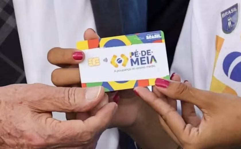 Estudantes nascidos em setembro e outubro recebem 5ª parcela do Pé-de-Meia