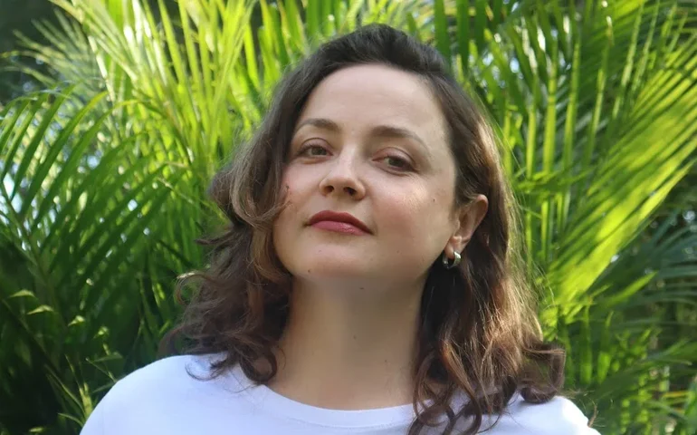 Influencer russa destaca sucesso de 'O Clone' e enfeites inspirados na novela