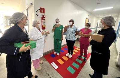 Metas de Segurança do Paciente são ensinadas de forma lúdica aos servidores do HGE 