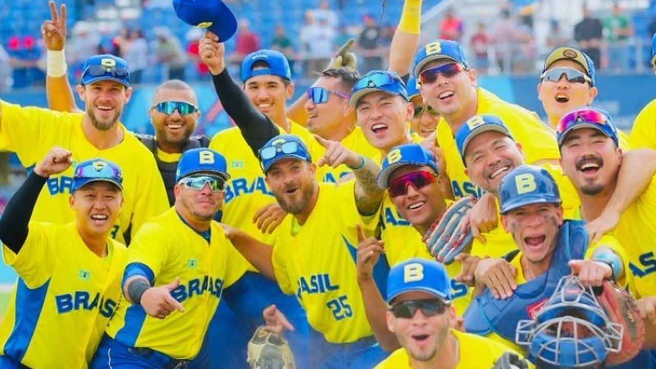 Brasil chega à inédita decisão do beisebol no Pan de Santiago e basquete massacra a Venezuela