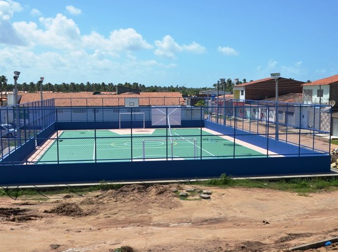 Quadra Poliesportiva é inaugurada no conjunto Joaquim Beltrão em Coruripe