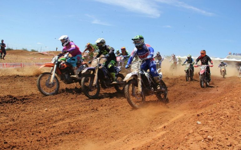 Arapiraca recebe atletas de todo Nordeste para a prévia do Viva Motocross