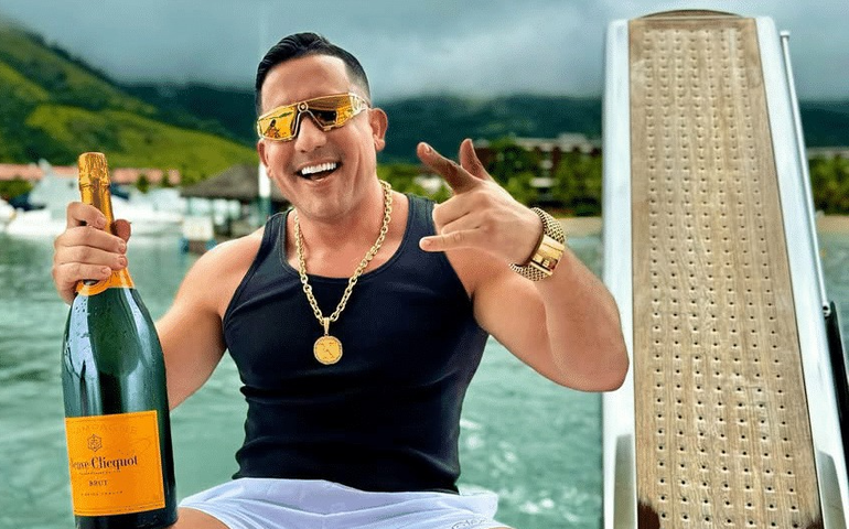 Justiça de Alagoas autoriza influenciador Kel Ferreti a voltar a divulgar casas de apostas