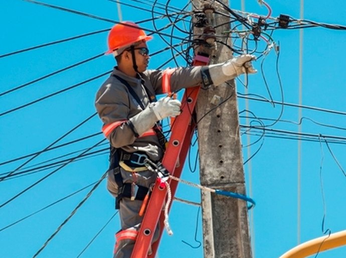 Eletrobras isenta de multas e juros de débitos para pagamento à vista