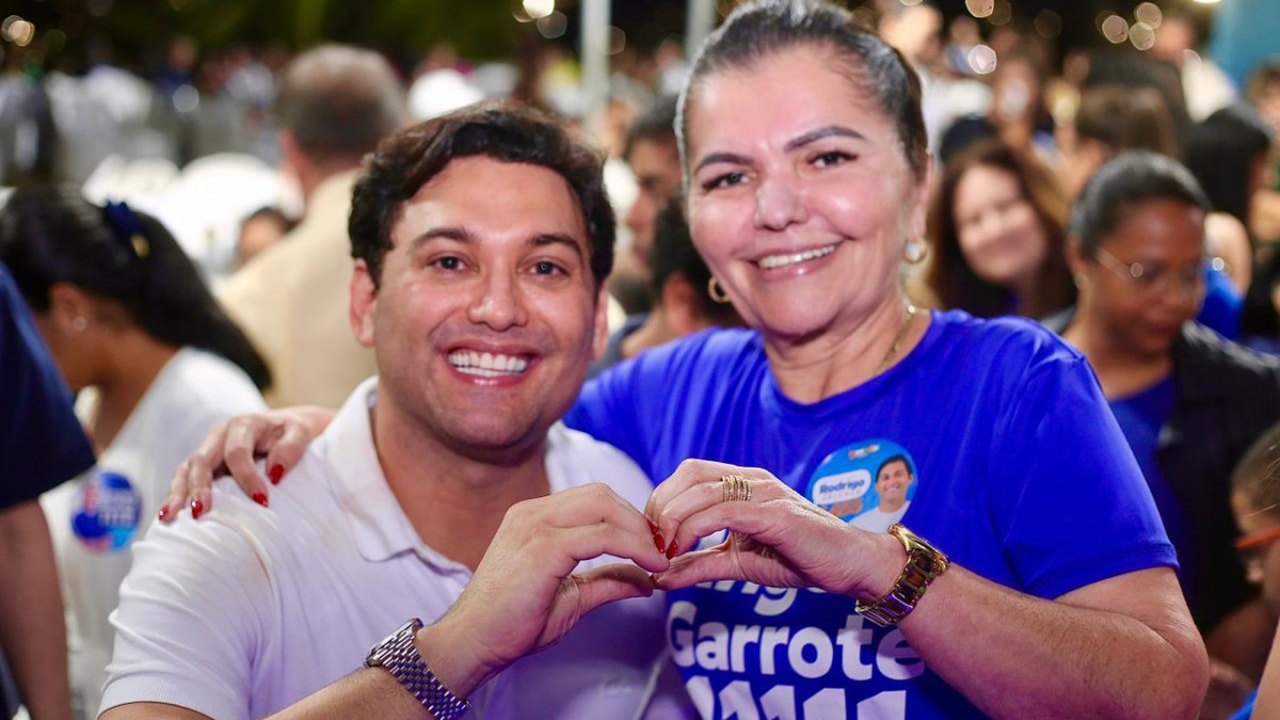 Ao lado da deputada Ângela Garrote, Rodrigo Valença reforça candidatura em evento na Laje