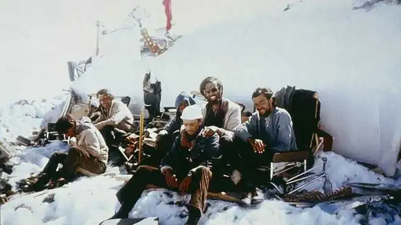 'A mente desiste, era preciso ir sempre contra o que ela dizia'; veja relato de sobrevivente de tragédia dos Andes