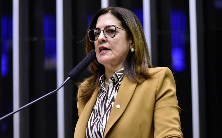 Comissão aprova prioridade em estágio não obrigatório a alunos de escola pública e de baixa renda