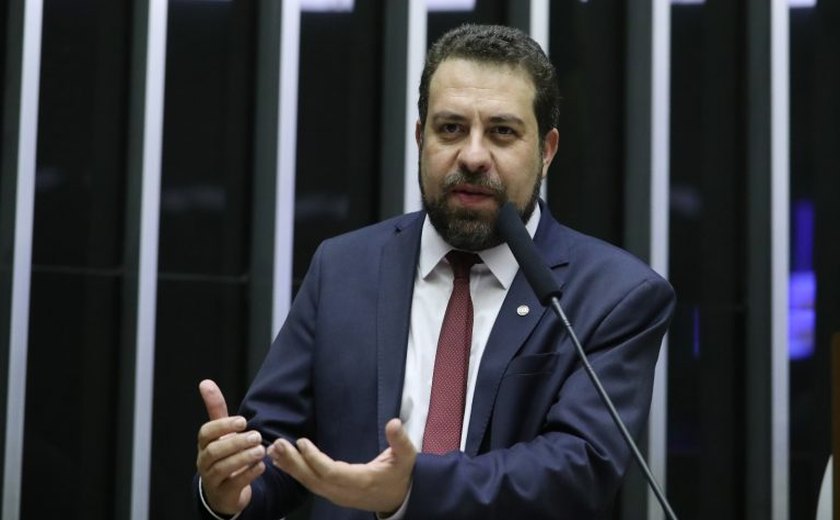 Debate/'Estadão': Boulos tenta colar Nunes em Bolsonaro, e prefeito diz não ser comentarista