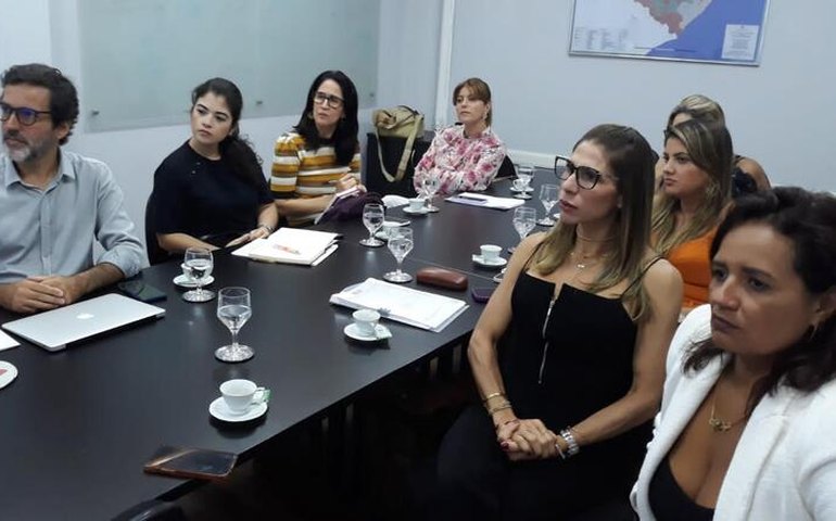 Marina Dantas se reúne com integrantes da ONU-Habitat para apresentação do panorama do Vida Nova nas Grotas