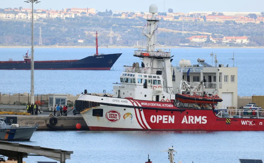 Primeiro navio com ajuda humanitária zarpa rumo a Gaza e inaugura corredor marítimo anunciado pela União Europeia