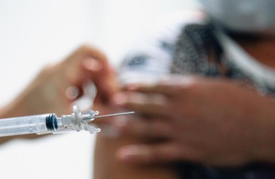 Alagoas já vacinou quase 90% da população com a 1ª dose do imunizante contra a Covid-19  