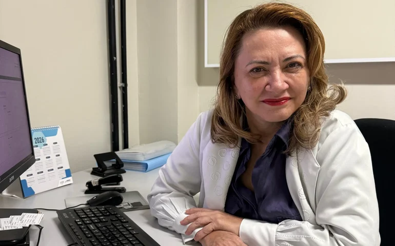 Médica do HC alerta para a importância do diagnóstico em estágios iniciais do câncer de colo de útero