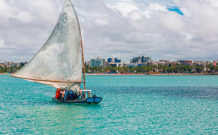 Maceió ocupa o 2º lugar no ranking de destinos mais vendidos no Brasil, em 2023