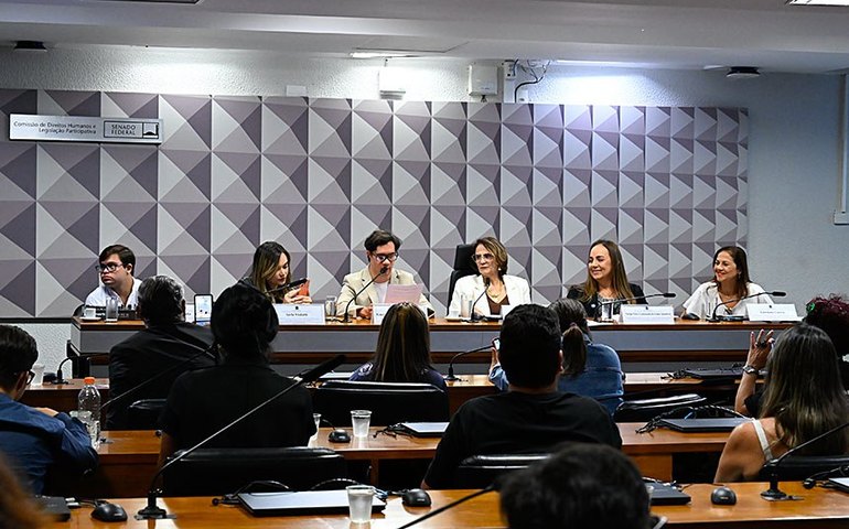 Projeto que atualiza o ECA à Constituição avança no Senado