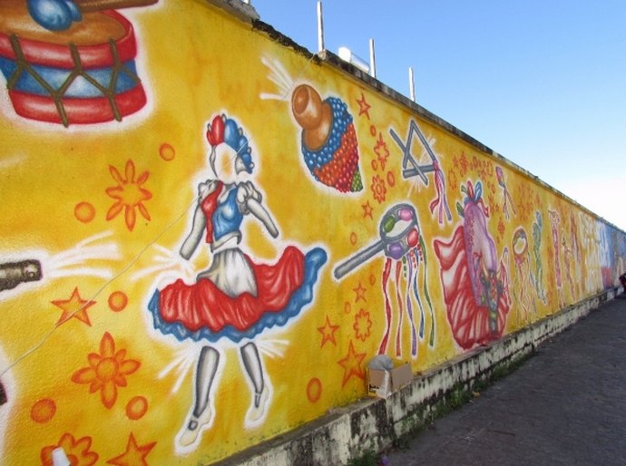 Muro do Estádio Rei Pelé homenageia riquezas alagoanas