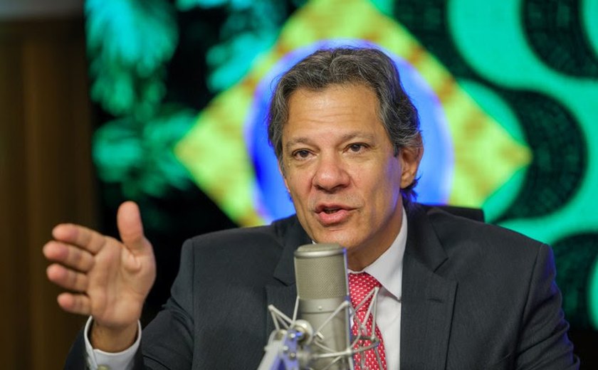 Haddad: Não faz sentido construirmos superávit de 2% para crescer 0,5%