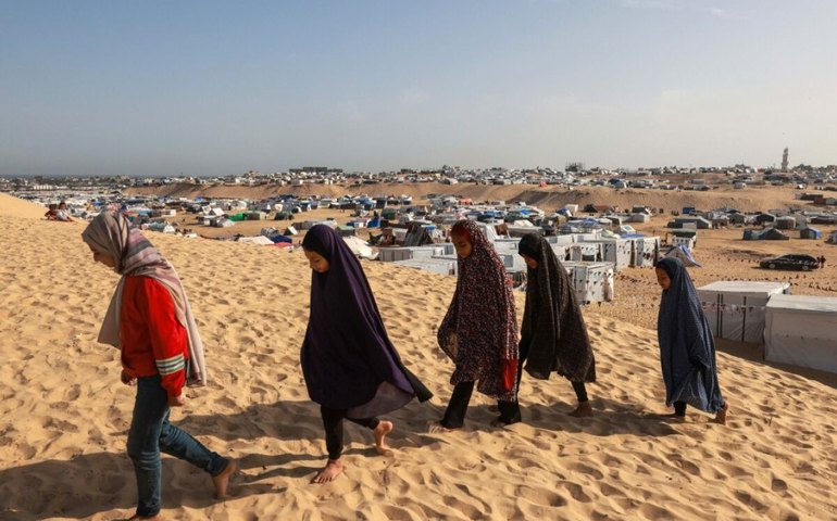 'Para onde podemos ir?': moradores de Rafah se dividem sobre acatar ou resistir a ordem de evacuação de Israel