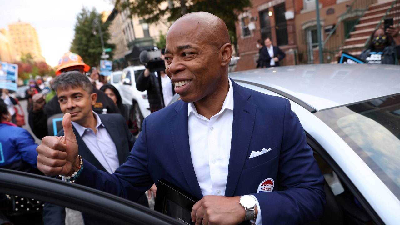 Prefeito de NY diz que agitadores profissionais estão envolvidos nos protestos de Columbia