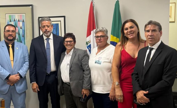 Arthur Lira recebeu representantes de autoescolas em reunião sobre proposta da CNH