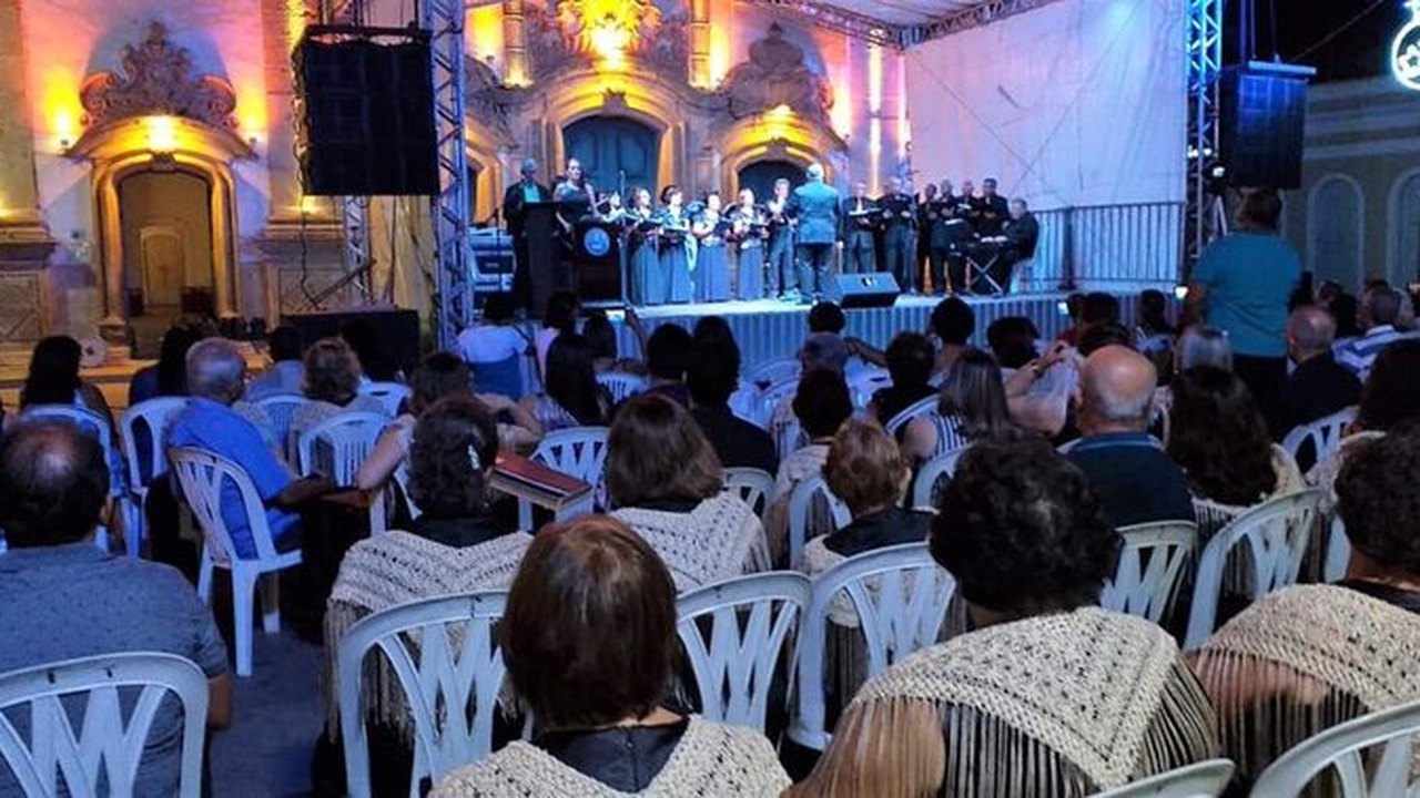 Penedo Luz tem Festival de Coros no Largo São Gonçalo
