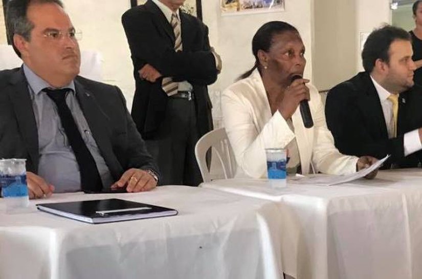 Vice-presidente da Câmara conduz sessão ordinária no bairro do Pinheiro