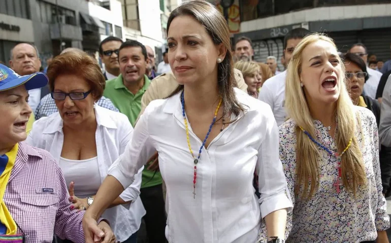 Oposição denuncia prisão de advogado de María Corina Machado na Venezuela