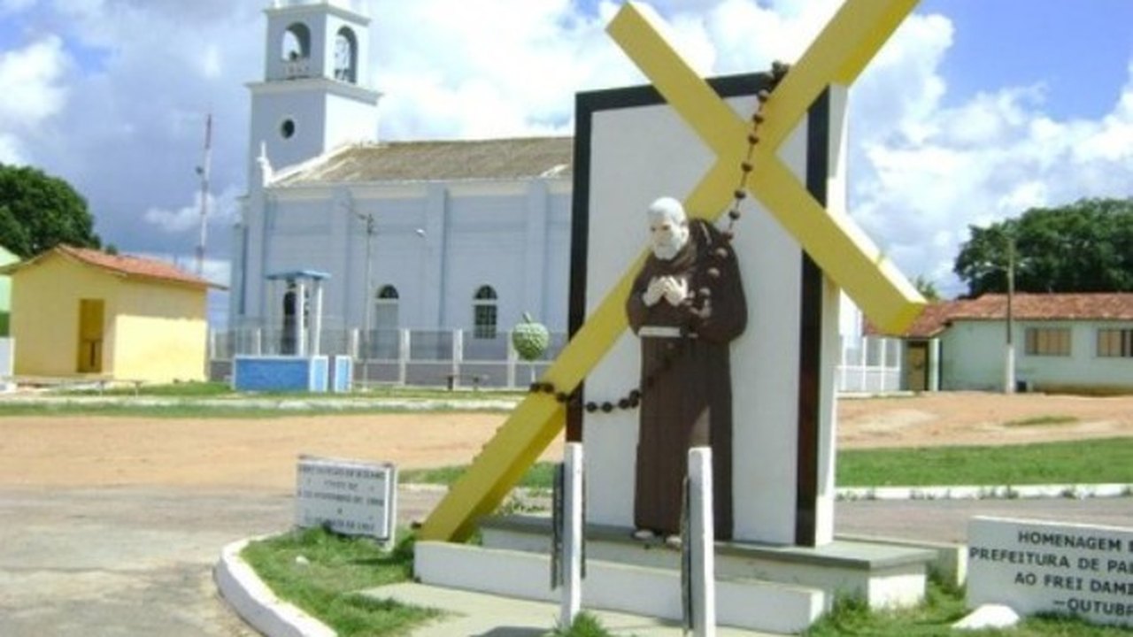 Missa em Canafístula atrai milhares de fieis em celebração a Frei Damião