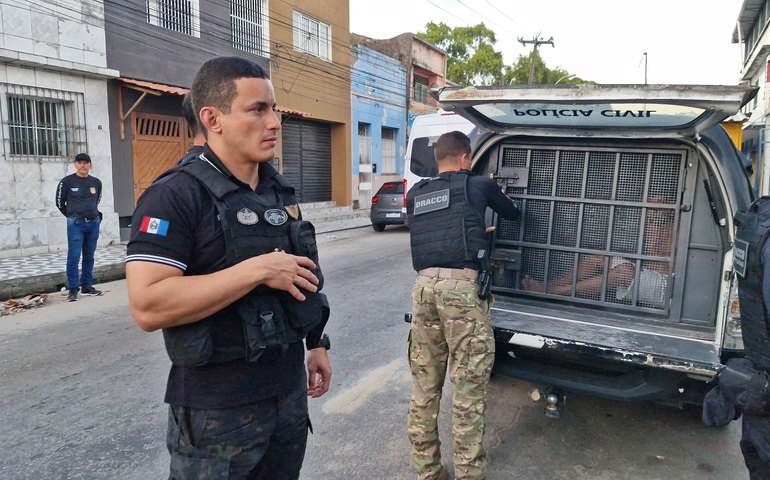 Polícia Civil deflagra operação e prende mais de 20 criminosos em AL