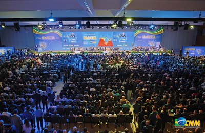 Conquista da Marcha: Senado derruba veto e cerca de 3 mil Municípios voltam a receber recursos federais