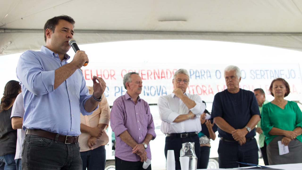 Adutora da Bacia Leiteira é ampliada para 19 cidades