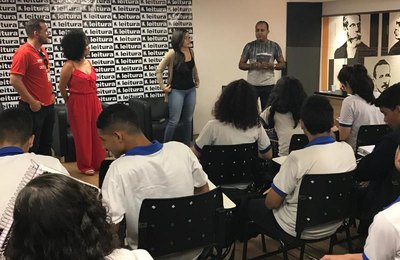 Projeto de Escola do Sesi familiariza alunos com potenciais temas do Enem