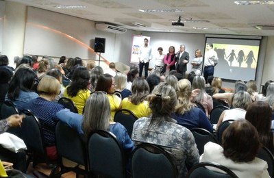 Teotonio Vilela defende maior participação da mulher na política 